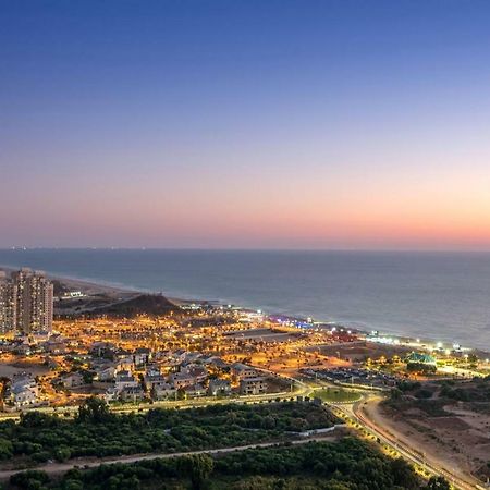 35Th Floor 4 Rooms On The Sea Bat Yam Esterno foto