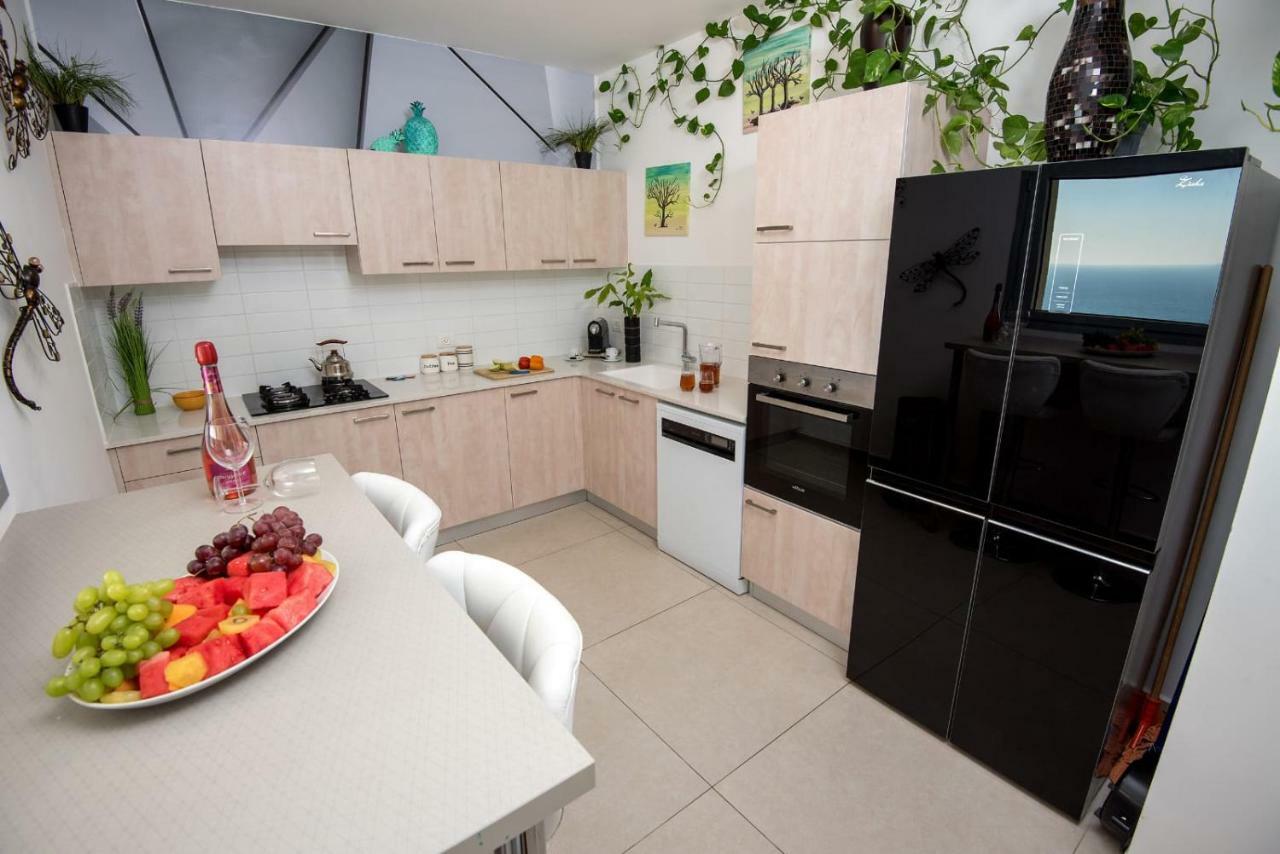 35Th Floor 4 Rooms On The Sea Bat Yam Esterno foto