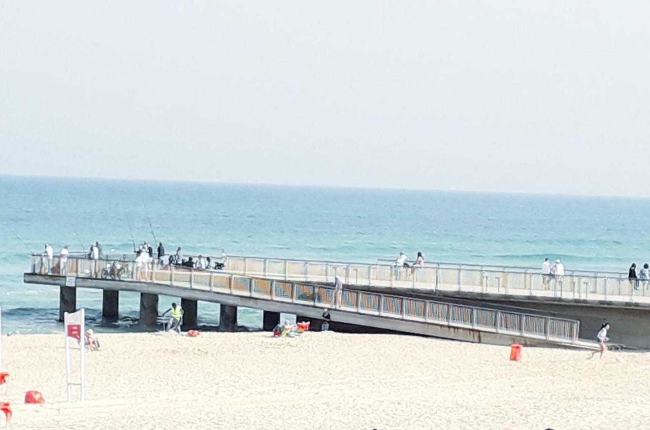 35Th Floor 4 Rooms On The Sea Bat Yam Esterno foto