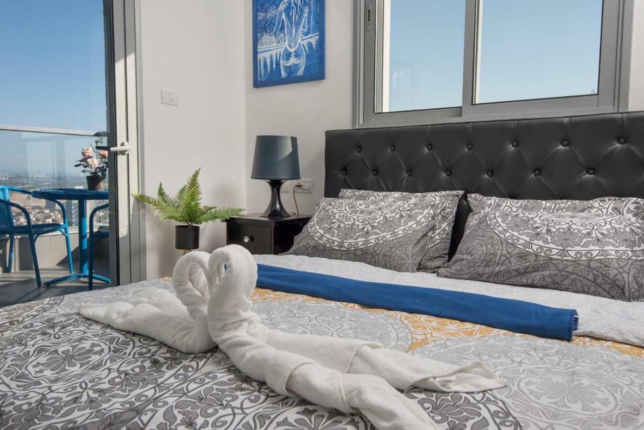 35Th Floor 4 Rooms On The Sea Bat Yam Esterno foto