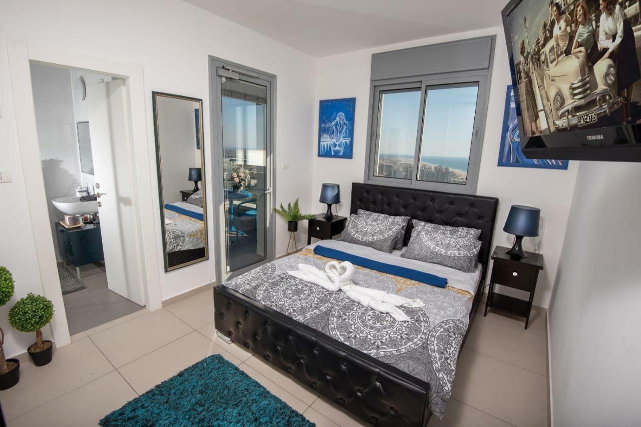 35Th Floor 4 Rooms On The Sea Bat Yam Esterno foto