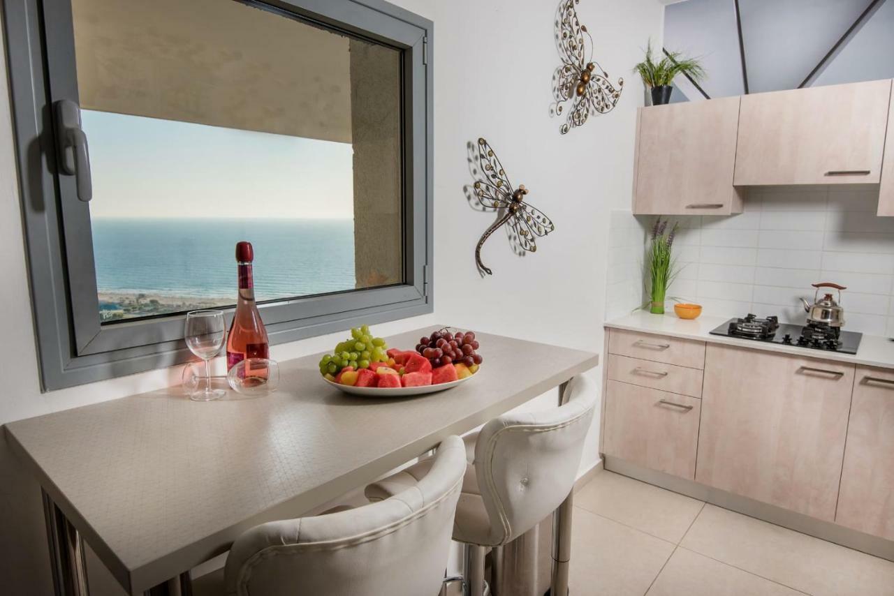 35Th Floor 4 Rooms On The Sea Bat Yam Esterno foto